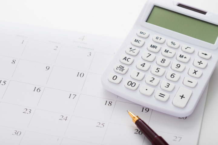 インプラント治療にかかる費用と期間の目安イメージ